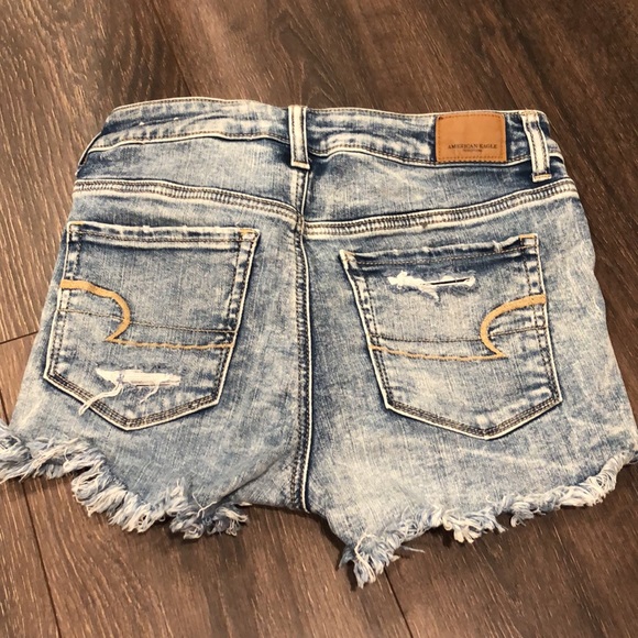 EUC American eagle high rise acid wash shorts - Picture 4 of 5
